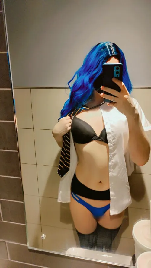 Does anyone else get really turned on by the thought of being naughty in public?