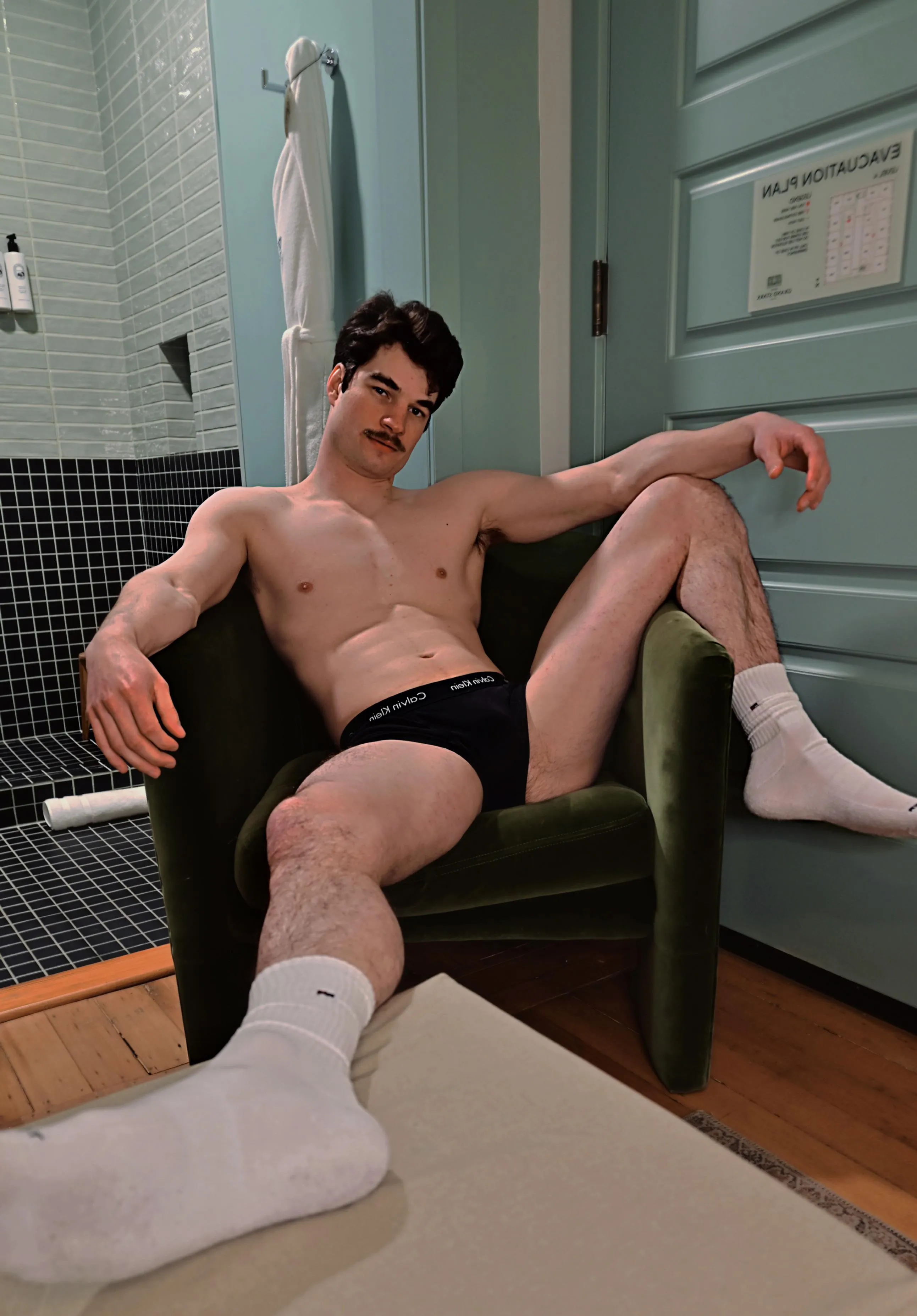 I usually wear black socks but I think I might like white more 🤔