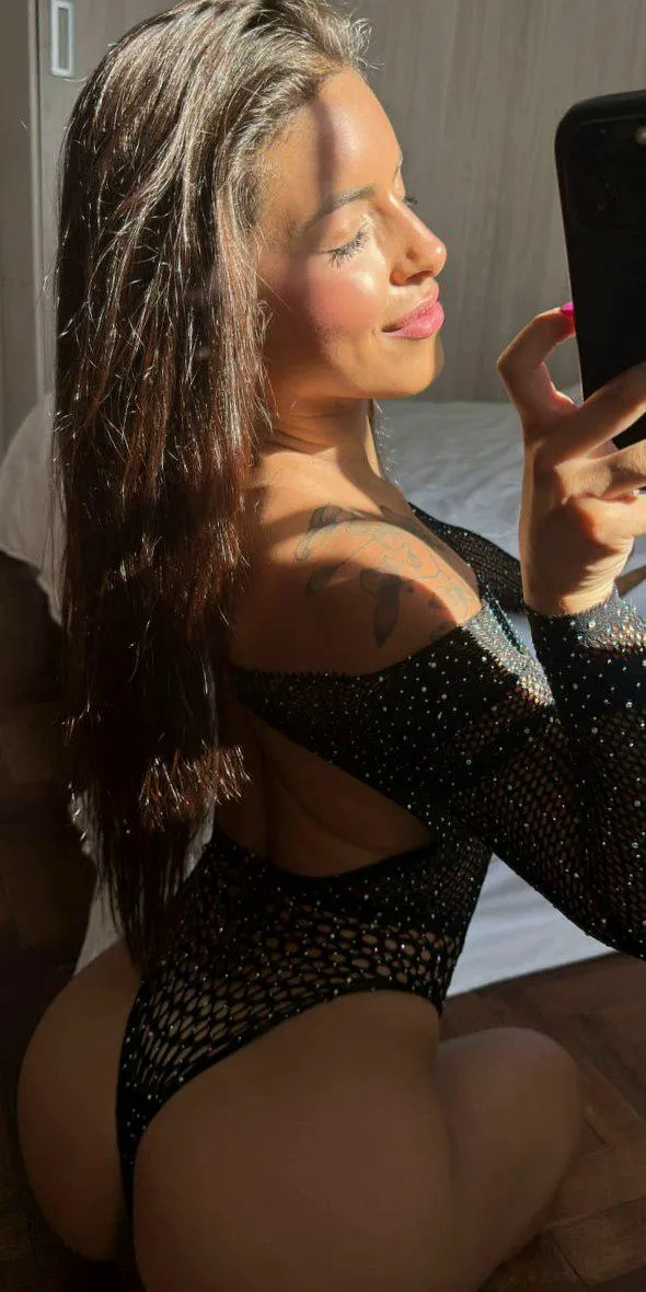 I want to be broken in the best way possible.