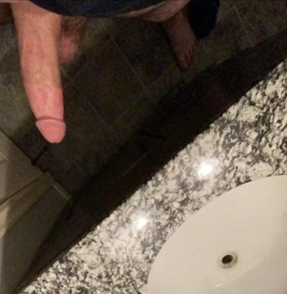 If the weather gets this bad, can we be as loud as we want? 😏 WIXOM. Hosting. 30 year old. Caucasian. Straight male. 6’1. Big guy. Discreet. Respectful. Passionate. No men. Period! Serious inquiries only. DM me pics, age, etc if interested tonight. 