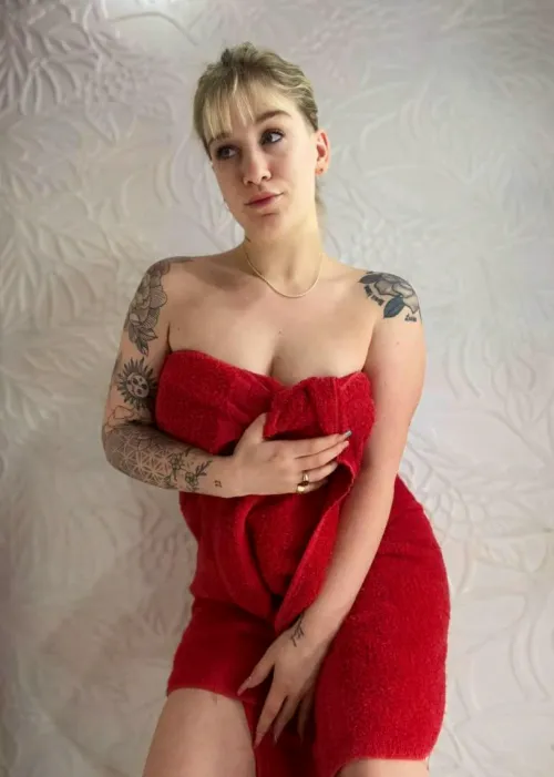 I'm working from home today, and my pussy needs to be eaten