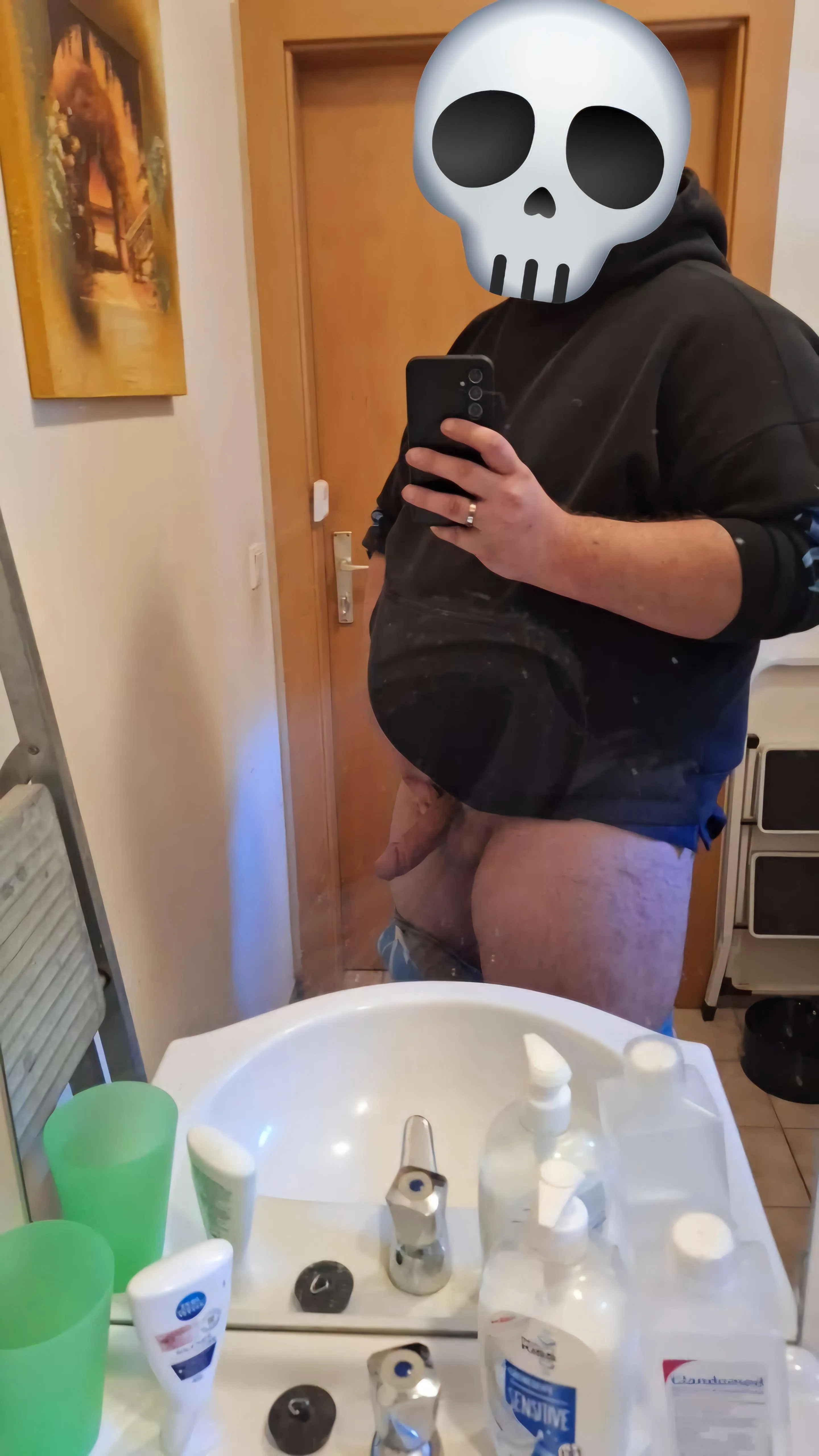 Jemand Bock mir einen zu Lutschen?🥵