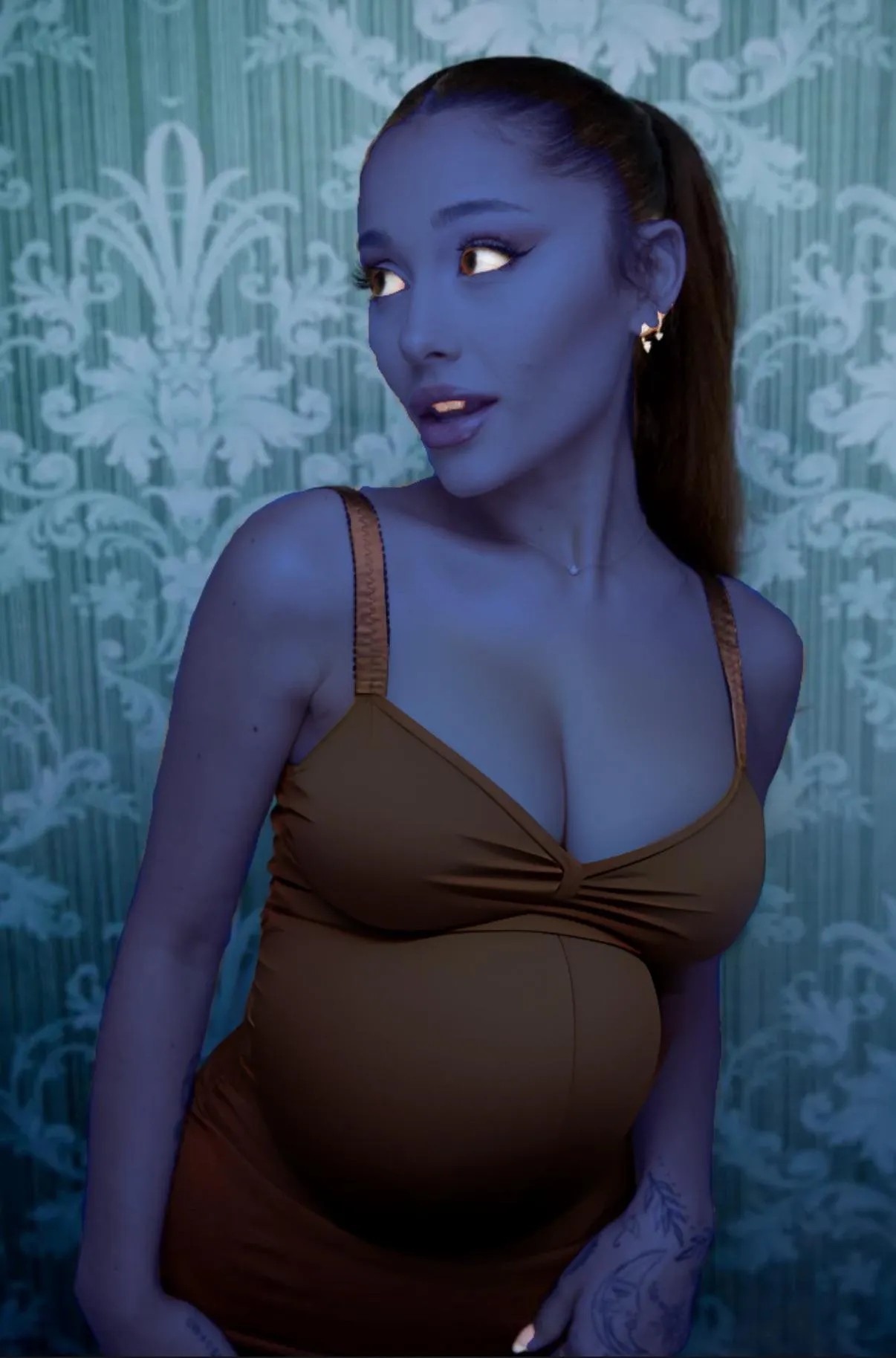 Juicy Ariana Juicy Ariana