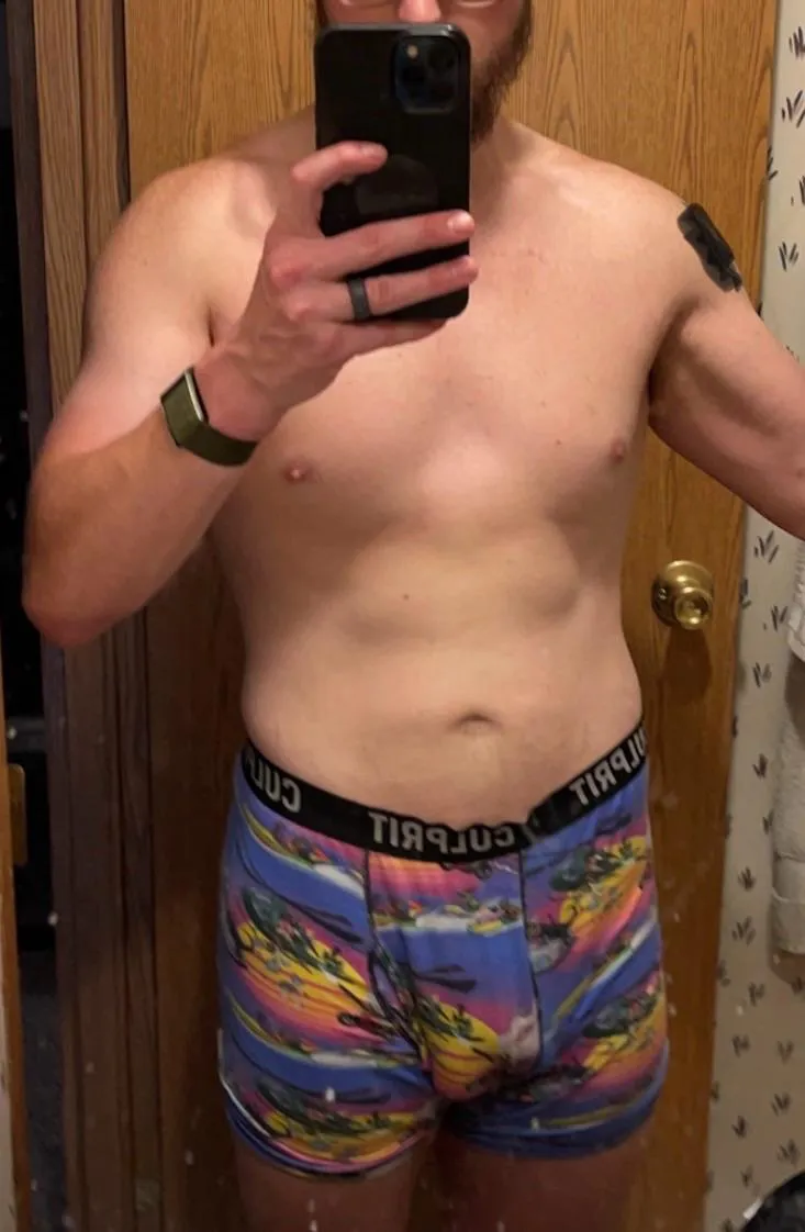 [M4FT] 30, looking to have a fun discreet meetup with female or trans. Triad area.