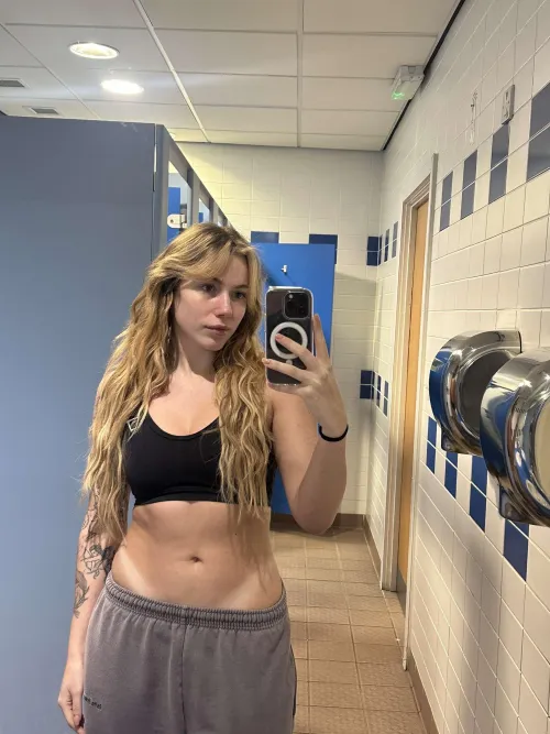 Sweatpants + tanlines = a good time