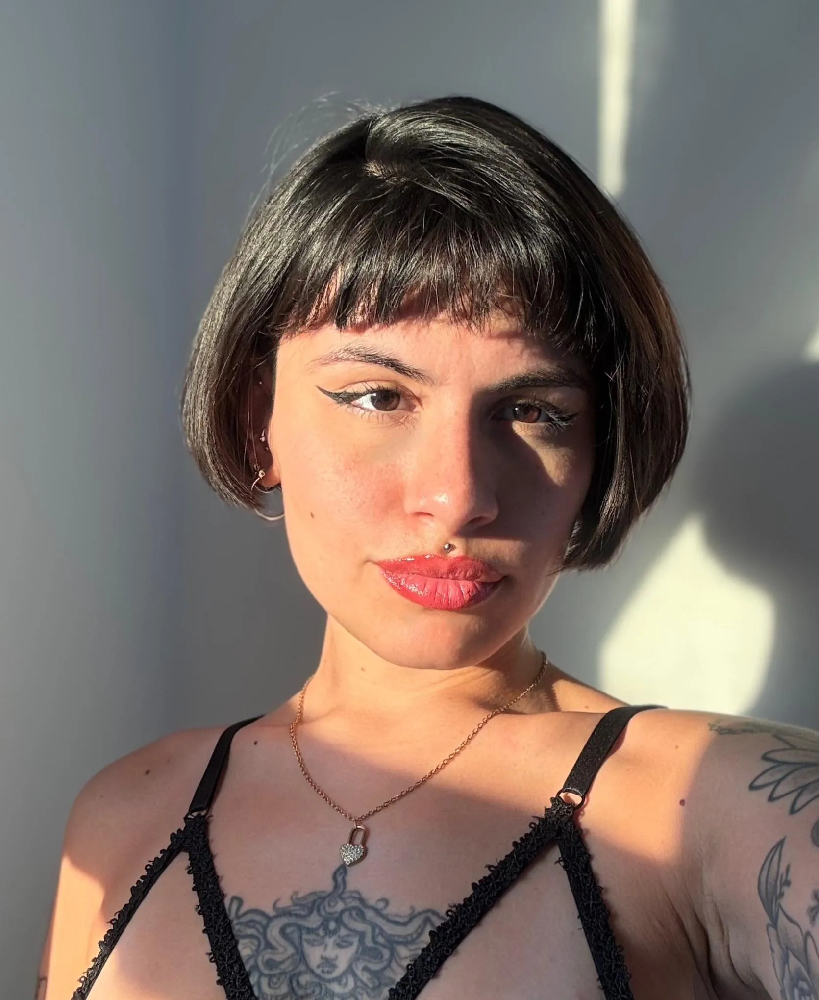 The sun gives another perception to my lips