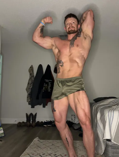 Up to watch me pose in the morning?