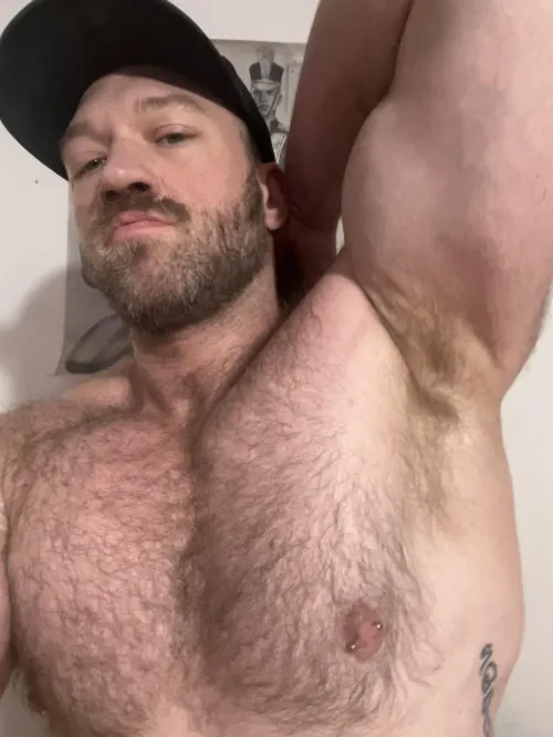 Wanna smell my ripe alpha pits, fag? You don’t have the privilege yet.