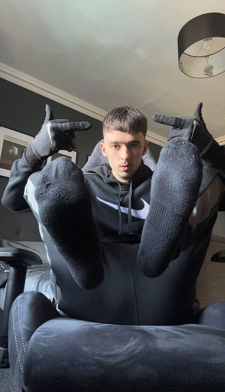 19y old scally ready to make u rough content 😈🐖💸