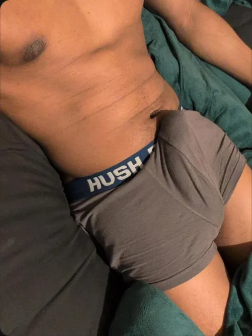 26 m bbc looking for east asian to jerk with