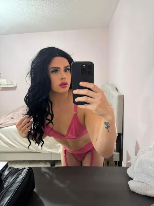 29 CD Whitby, Ontario. Do we like the pink? 💕