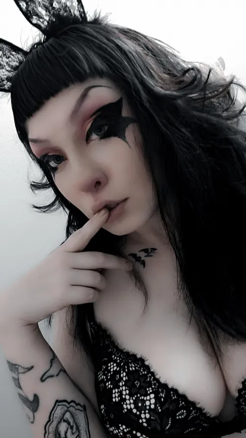 Bunny waifu at ur service