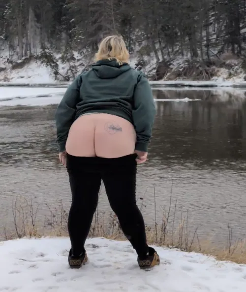 Can't wait for this snow to be gone 😃😈