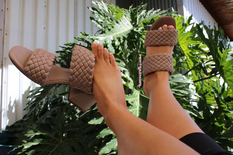 Cute and comfy for my size 5 feet