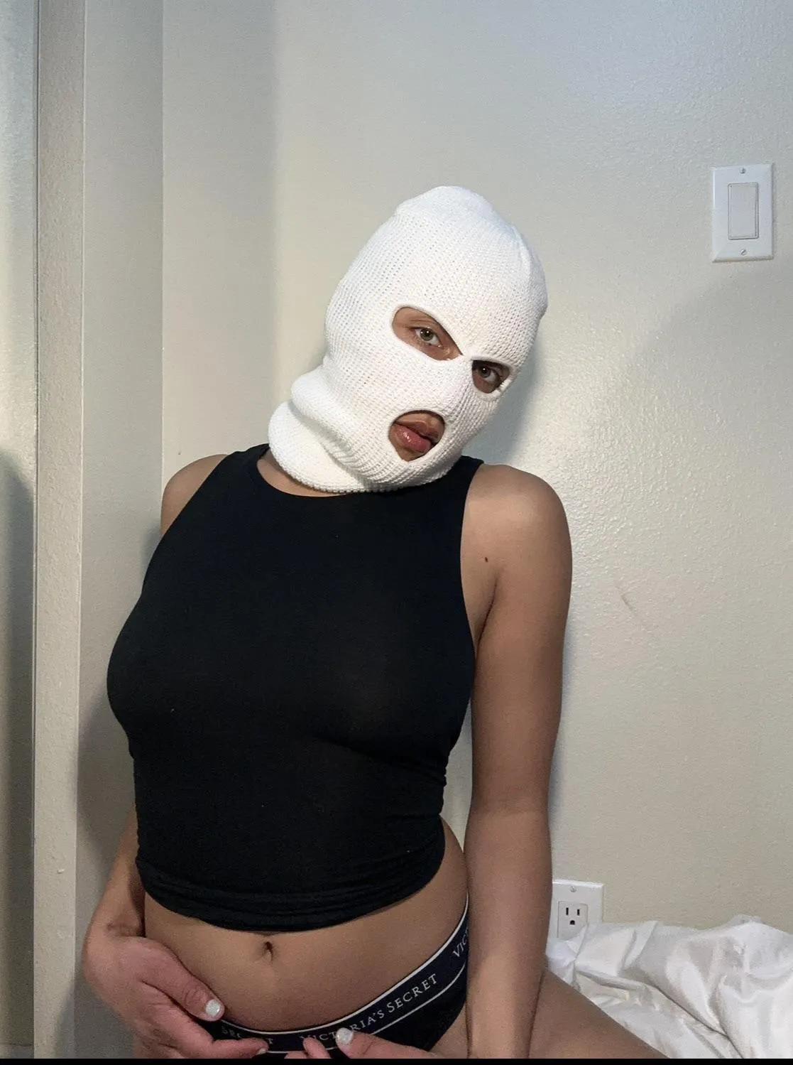 Wanna fuck my mask hole hehe
