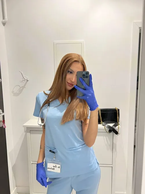 What would do if you walked inside the hospital room and saw me like this when you get in 🤤