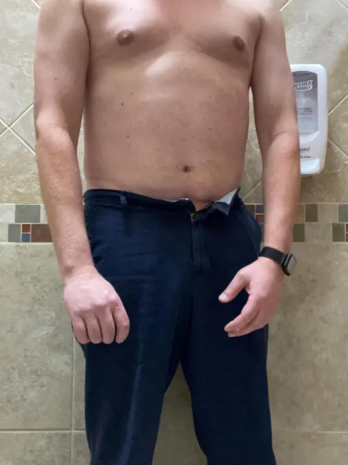 1/2 Nude DILF, 42 [M4F] Birmingham, 6’5 Real Man, Bonus karma if you can guess where the picture is taken.  Reach out ladies - I know how to please.