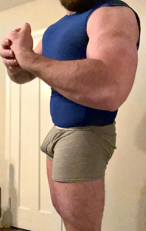 6’5 19 size shoe. Hope you enjoy the view