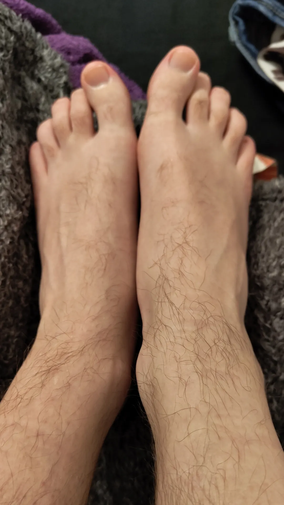 Hobbit feet