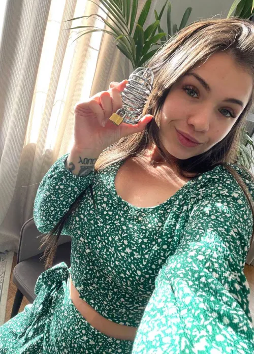 I'm sweet, kind and gentle until the cage on your cock snaps.  Want to test me ?