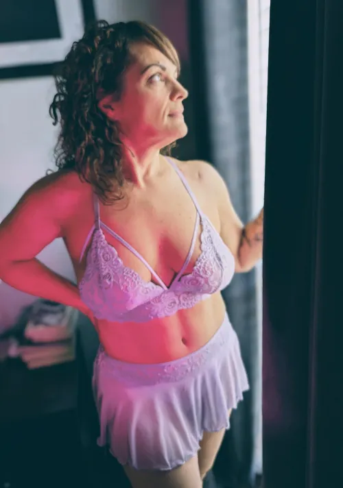 Neighbors Wondering Again