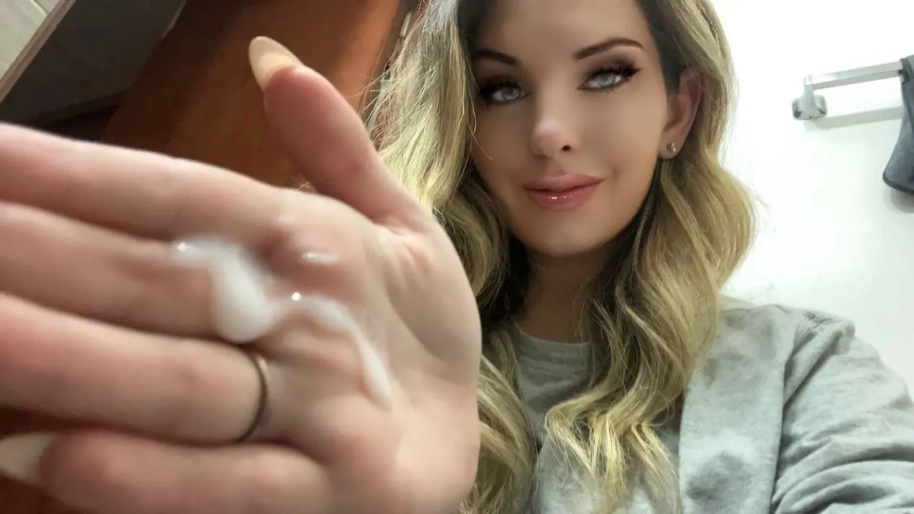 Slurp it right off mommy’s hand