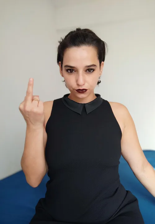 Your knees on the floor are my favorite view.