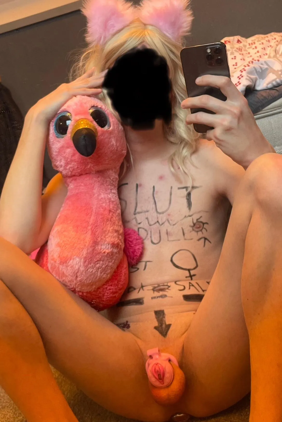 Een van de eerste keren bodywriting 🔥of😥 xxxx