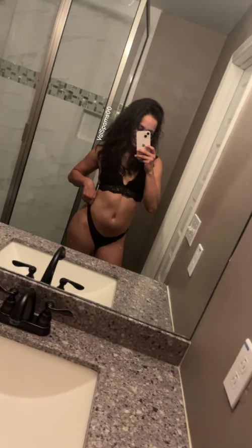 Feeling sexy in this black set