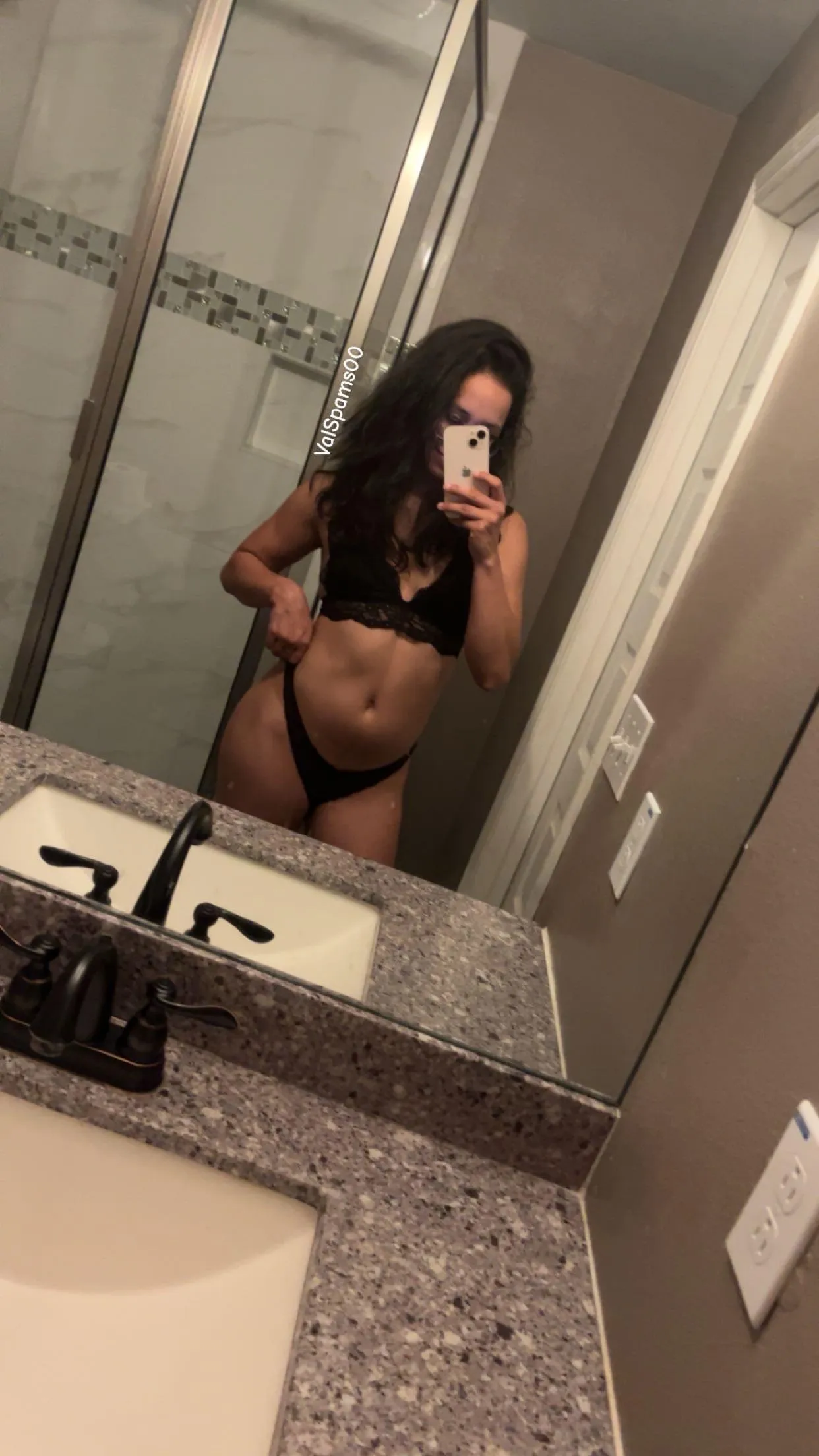 Feeling sexy in this black set