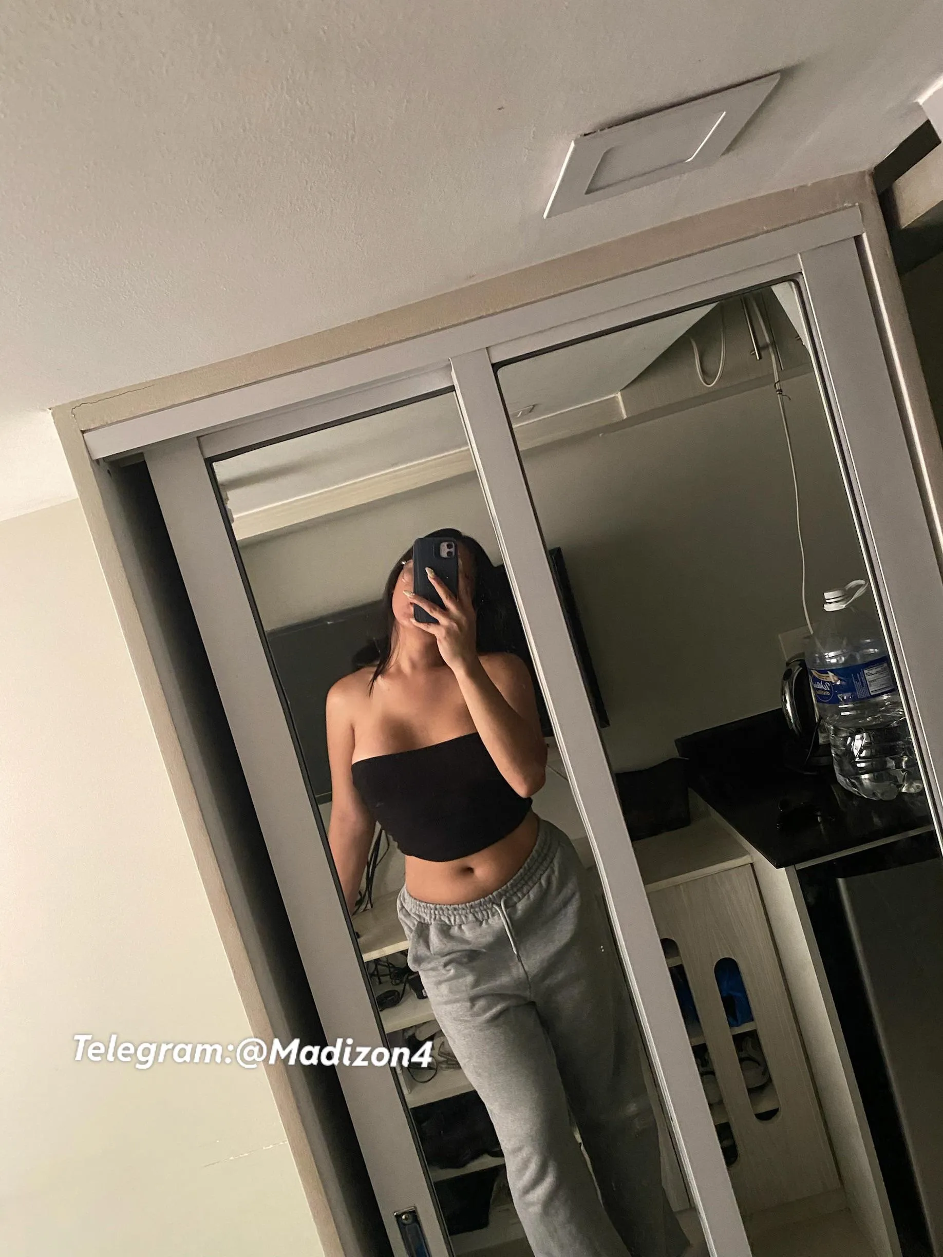 Goodmorning. affordable cam show anyone?🥵💦🪬