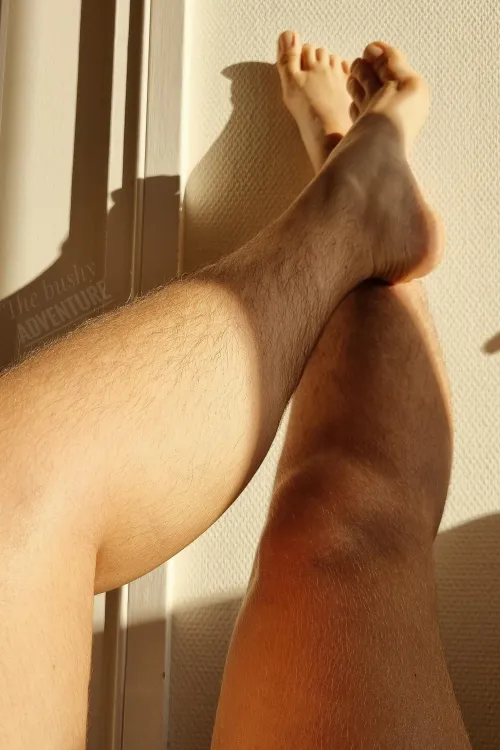 Hairy legs lovers, this one is for you