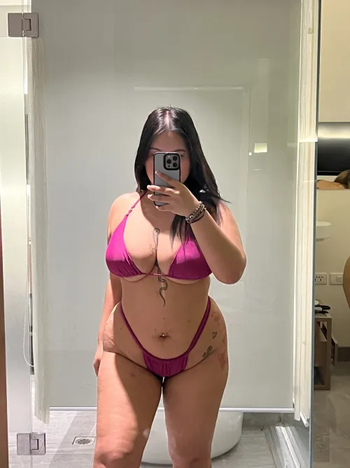 i believe i check all the boxes. chuby, asian, & a slut