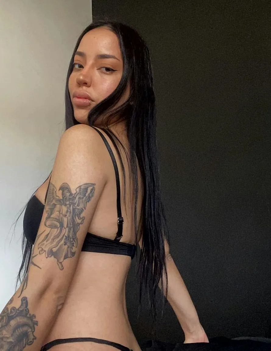 i want you to stretch me out and fill me so deep i feel you for days