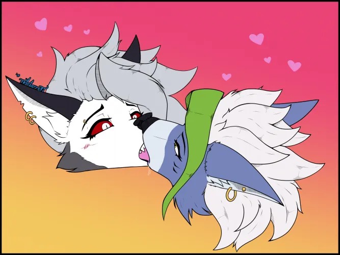 Loona & Roxanne Kissing (firstletterj) [FF]