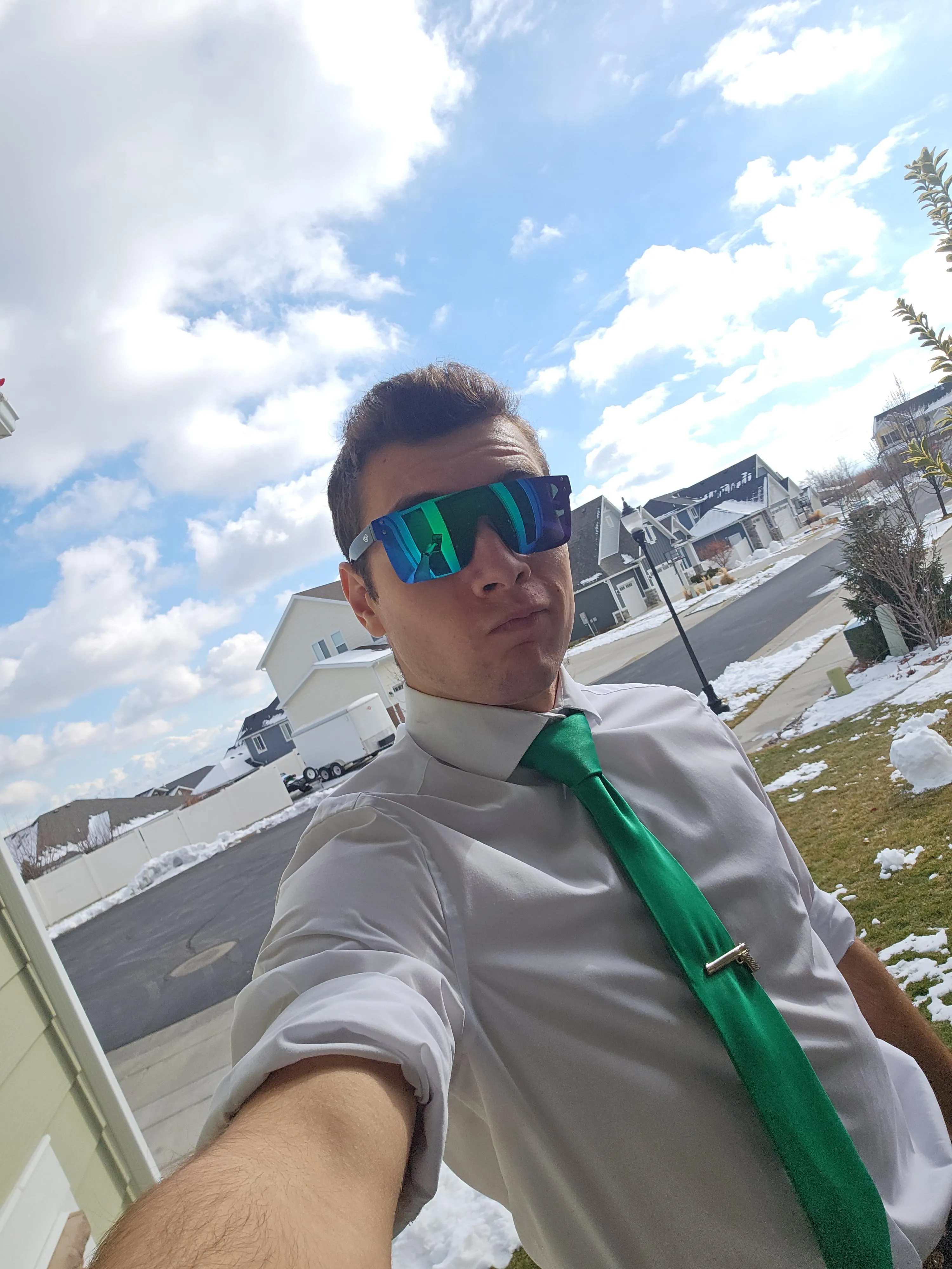 M4F, 18 Utah. Looking to pump and dump