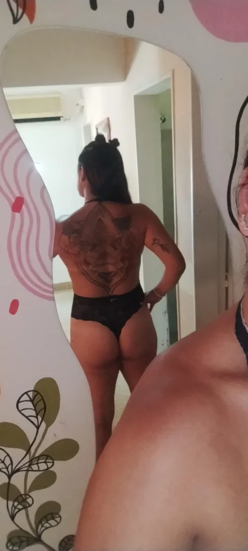 My 🍑 in the mirrow. 🔥