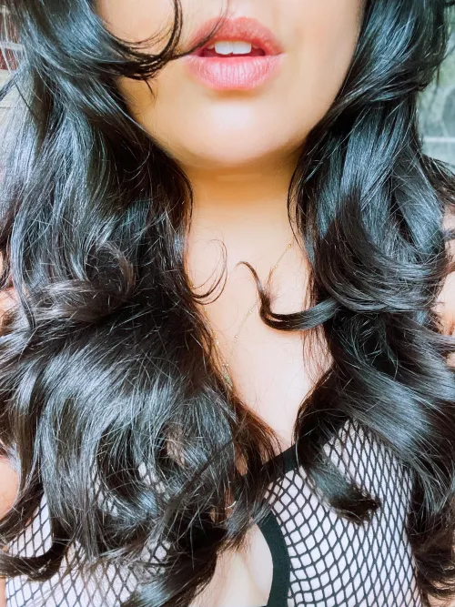 Weekend tomfoolery with good simpy boys who give it all to Mistress.