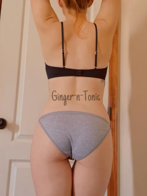 Your favorite scents, from your favorite office slut 😈