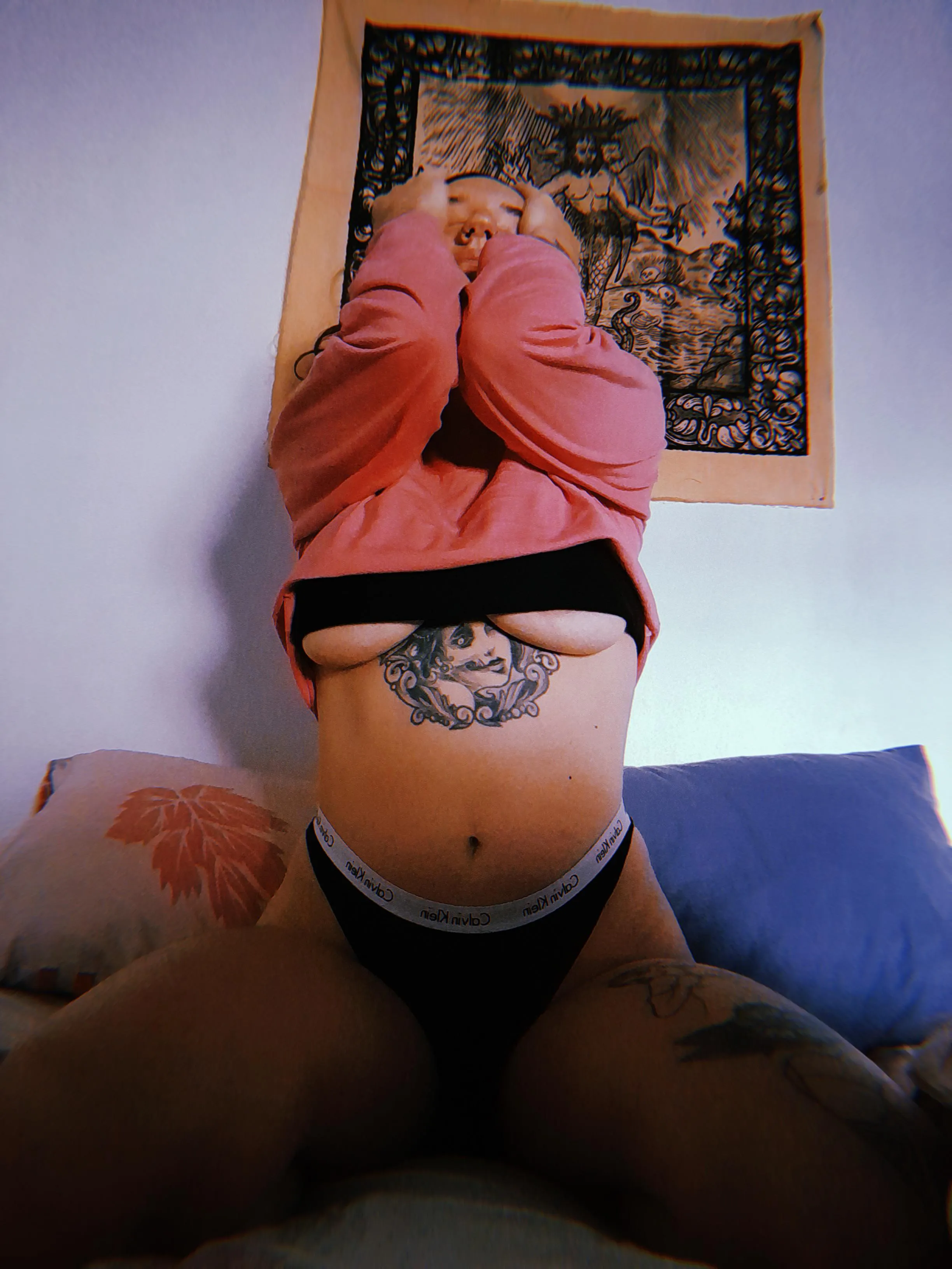 Buen día, muxaxos[f]