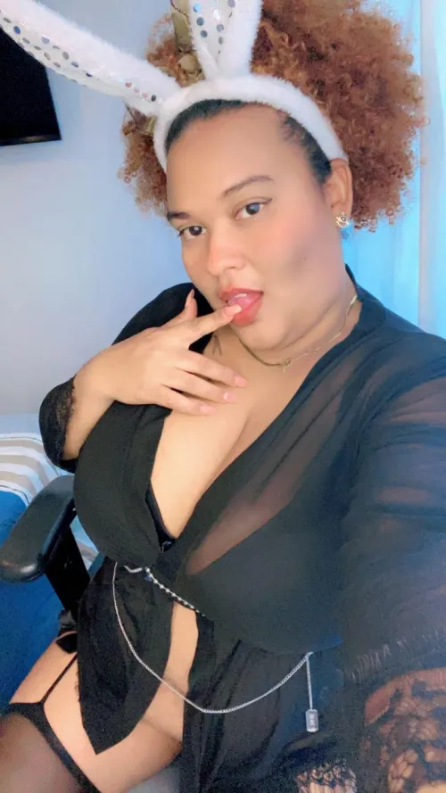 [F] como va su noche mis amores