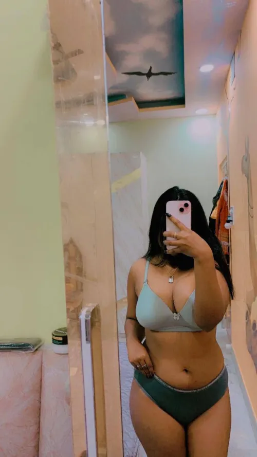 F21 sexting with me?