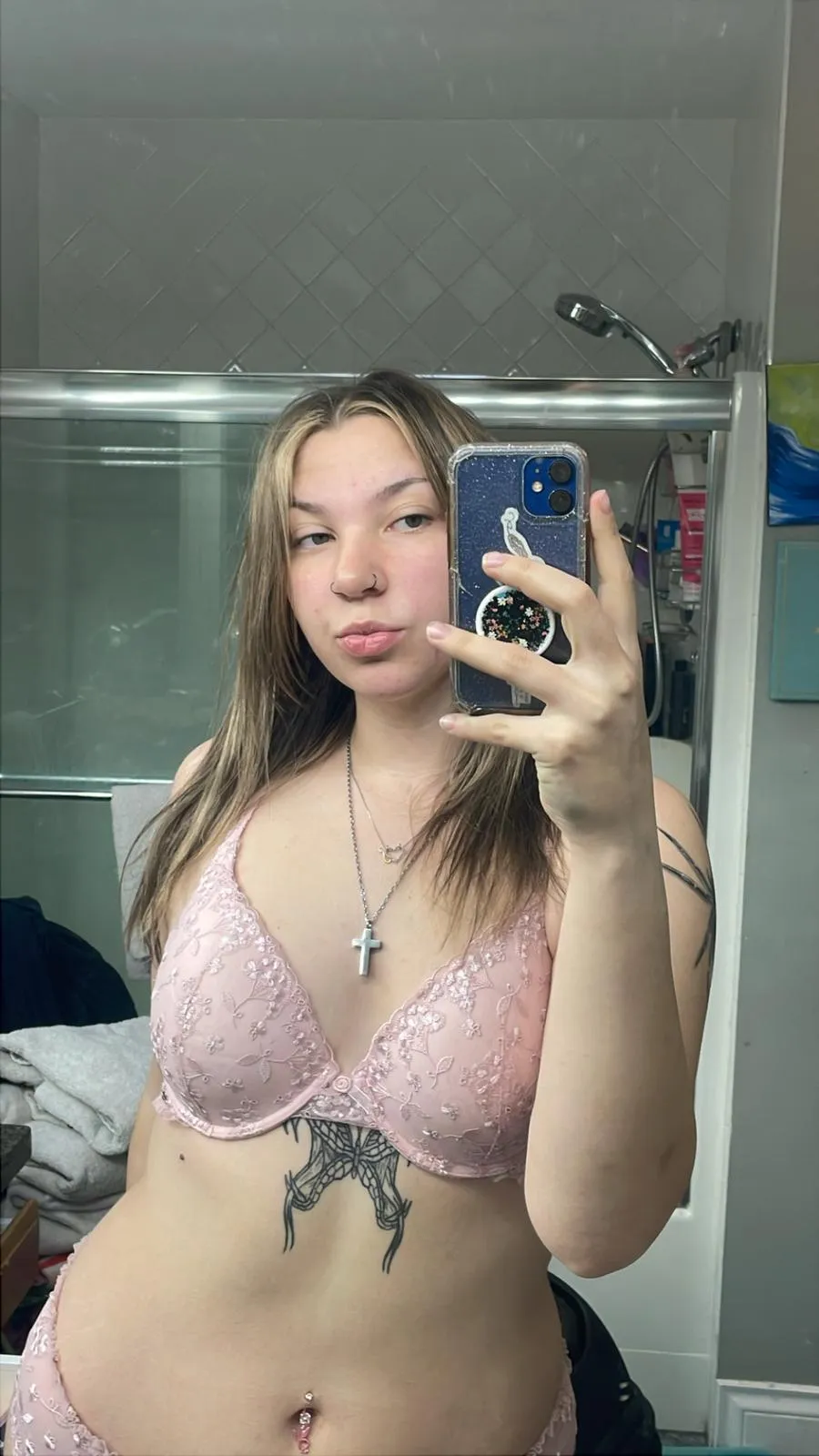 I just slept for 12 hours I think and when I woke up I had no idea who I even was😂😂 I might have overslept lmao but I’m still cute :3💕