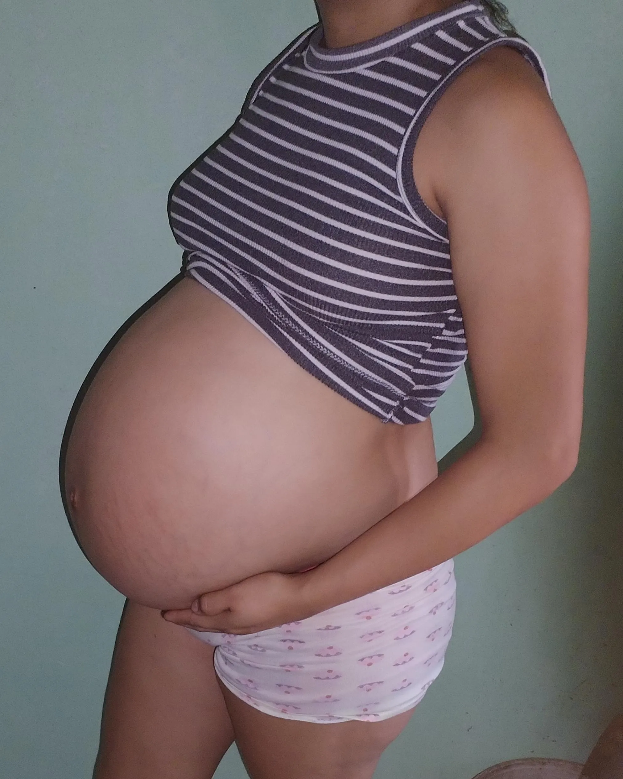 Less than a week to explode my pregnancy