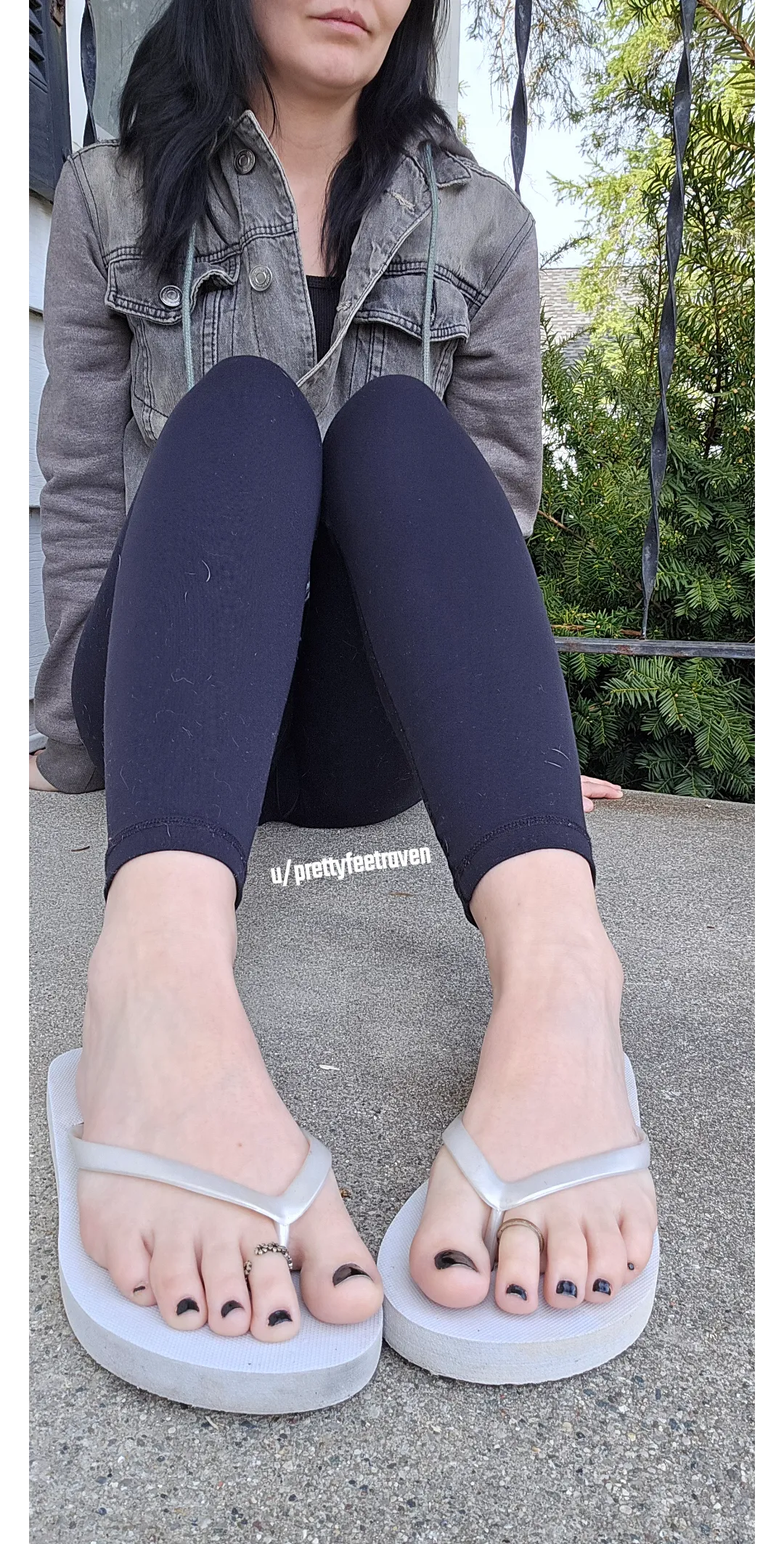 My dirty white flip flops