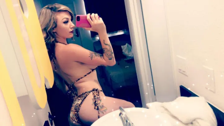 Sugar daddy or gfe packages.. telegram linzey_lohan