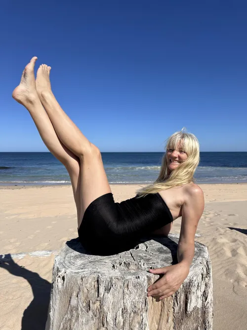 Suns out, legs are out