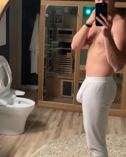 These long underwear don’t hide much