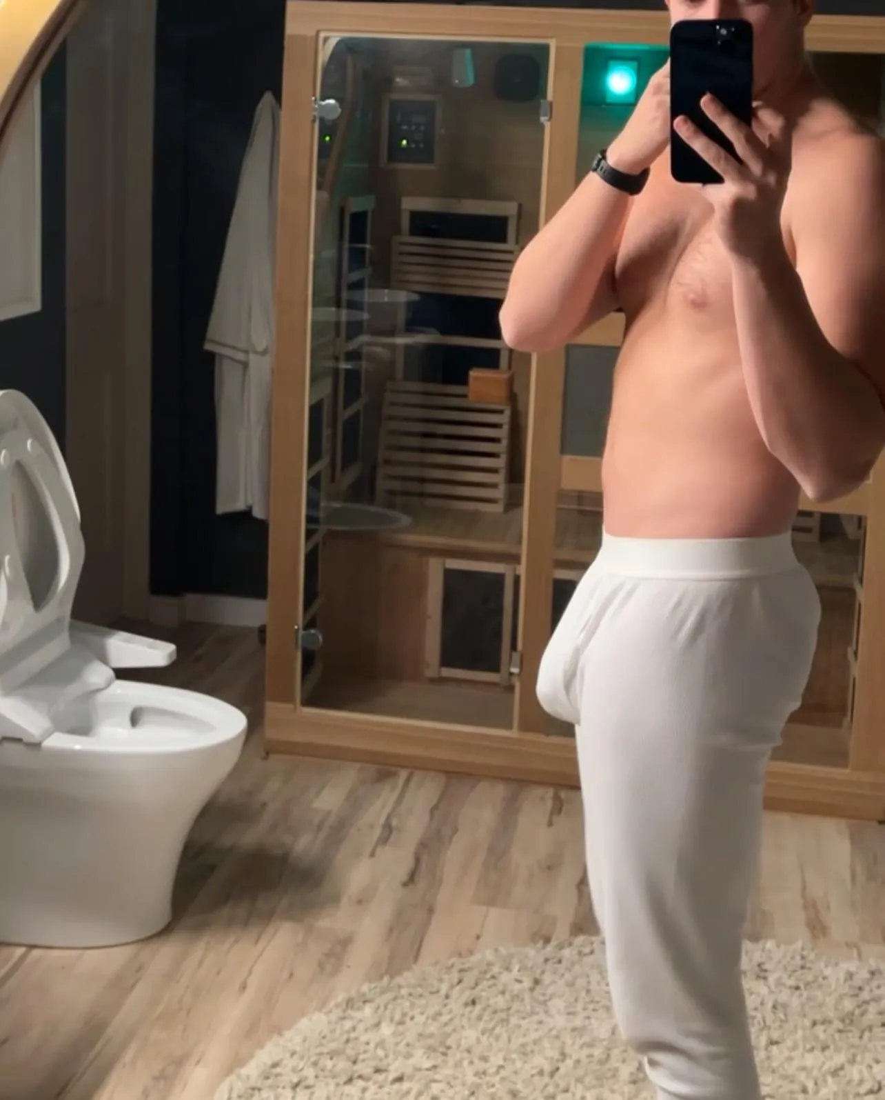 These long underwear don’t hide much