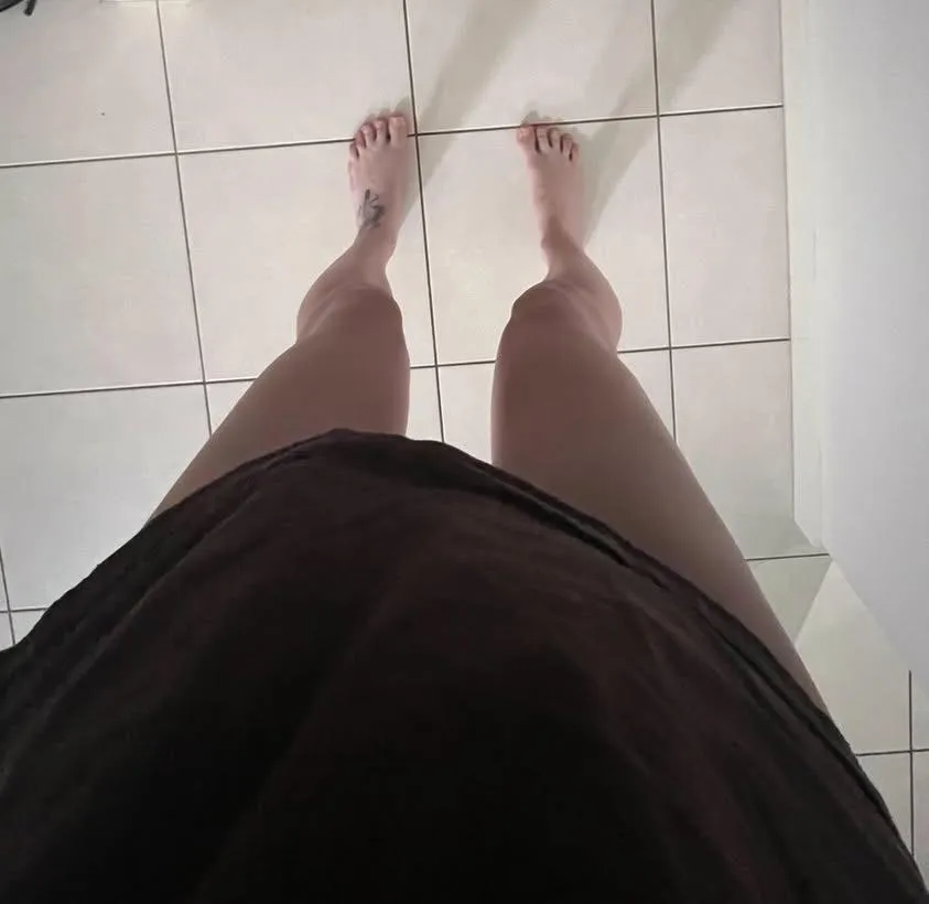 Upvote for more feet